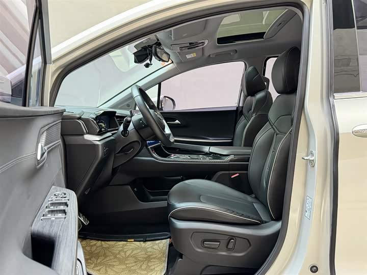 Фото 8 - Hyundai Custo