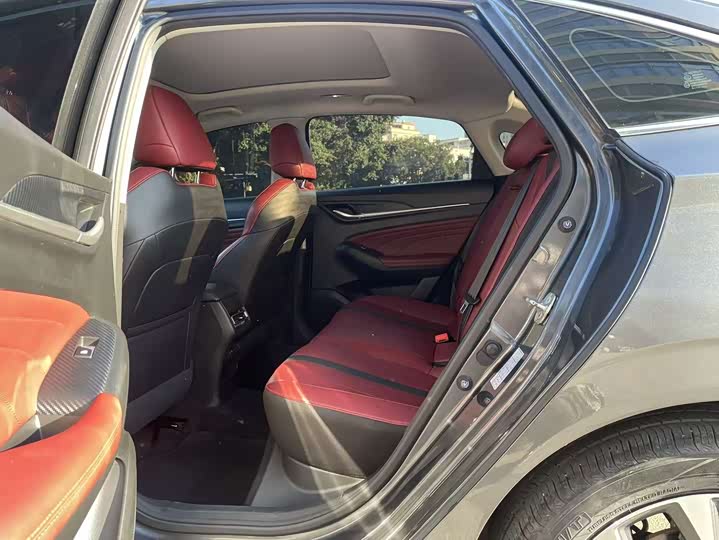 Фото 8 - Changan Eado Plus