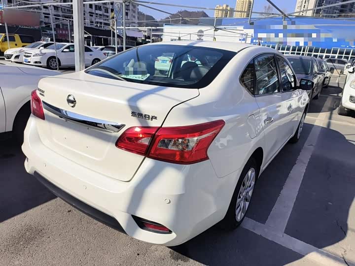 Фото 7 - Nissan Sylphy