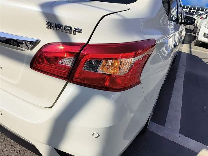 Фото 8 - Nissan Sylphy