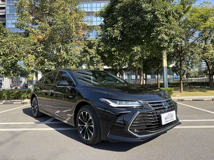 Фото 3 - Toyota Avalon