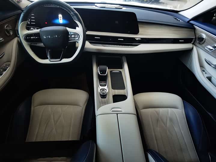 Фото 7 - Chery Arrizo 8