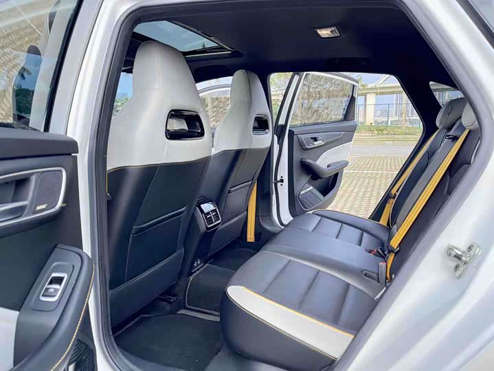 Фото 6 - MG Motor 6