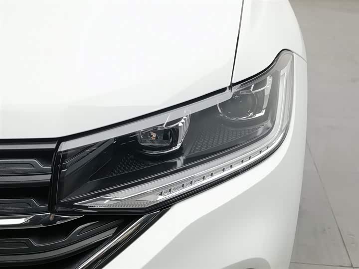 Фото 7 - Volkswagen Tacqua