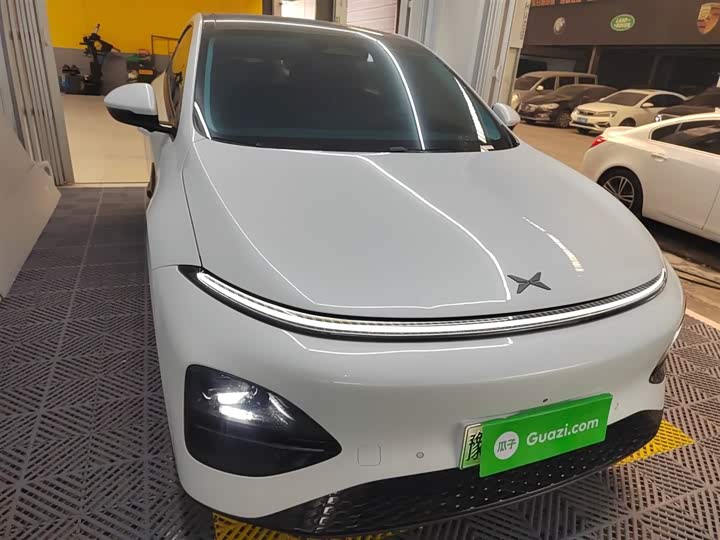 Фото 3 - XPeng G6