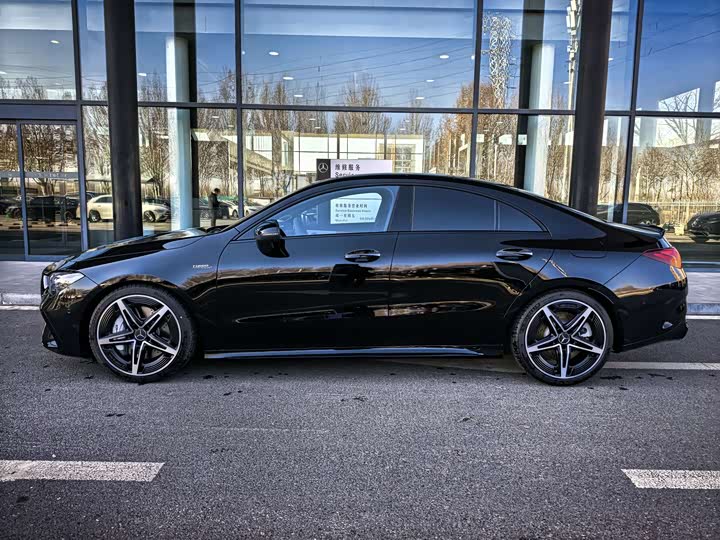 Фото 4 - Mercedes-Benz CLA-Class AMG