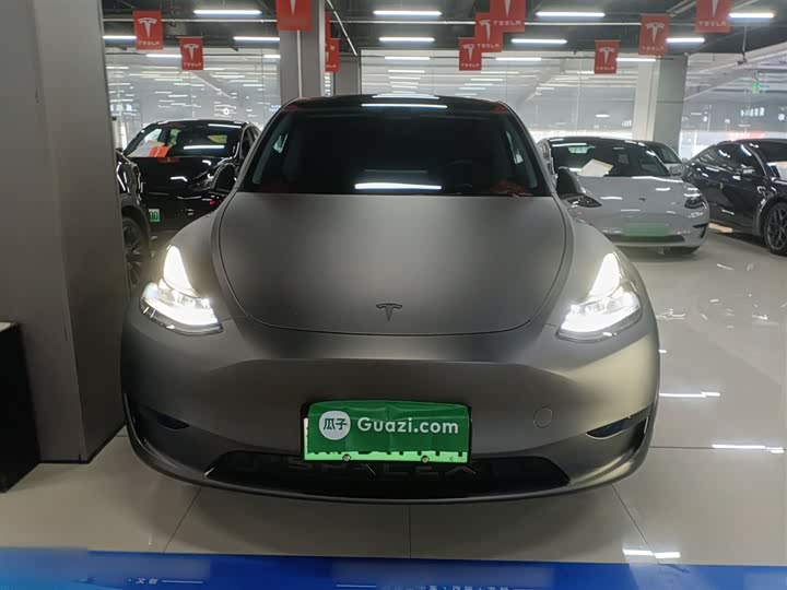 Фото 3 - Tesla Model Y