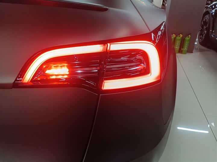 Фото 8 - Tesla Model Y