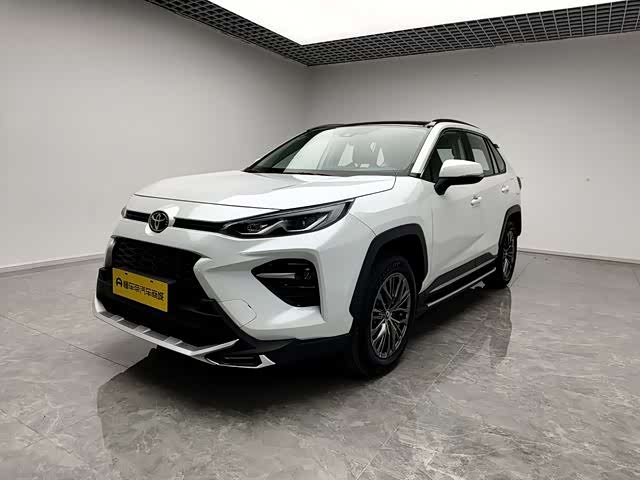 Фото 1 - Toyota Wildlander