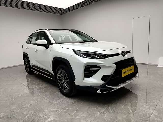 Фото 3 - Toyota Wildlander