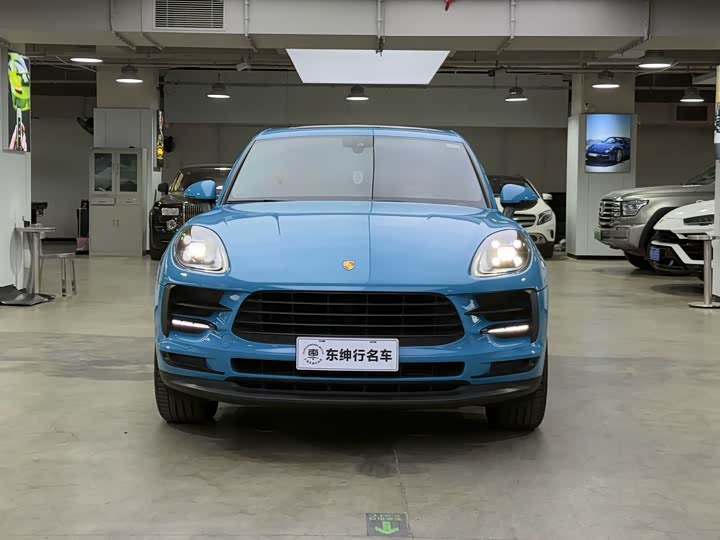 Фото 2 - Porsche Macan