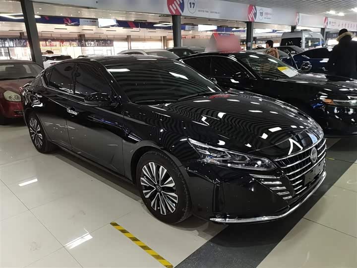 Фото 4 - Nissan Teana