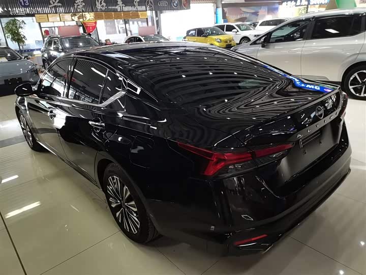 Фото 5 - Nissan Teana