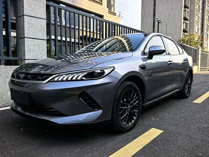 Фото 1 - BYD Qin Plus