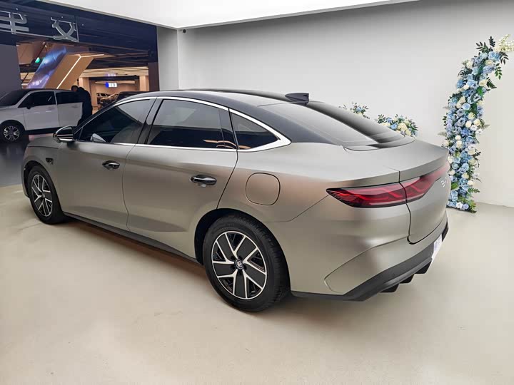 Фото 3 - BYD Qin L