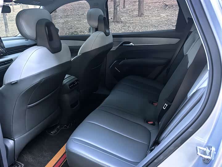 Фото 6 - Bestune 03