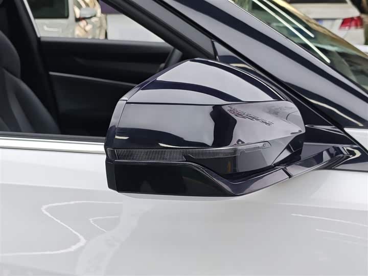 Фото 3 - Geely Atlas