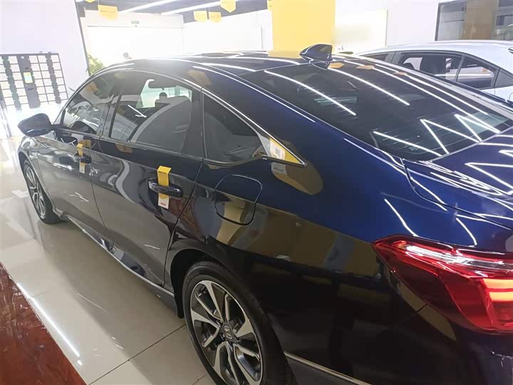 Фото 5 - Honda Inspire