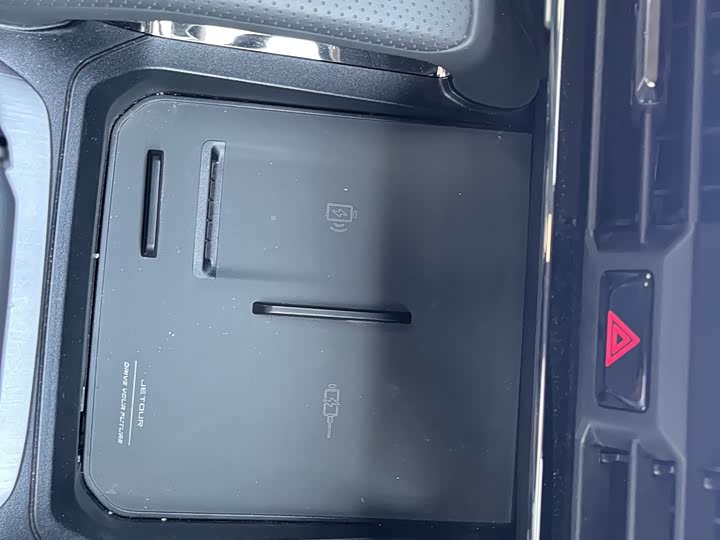 Фото 6 - Jetour T2