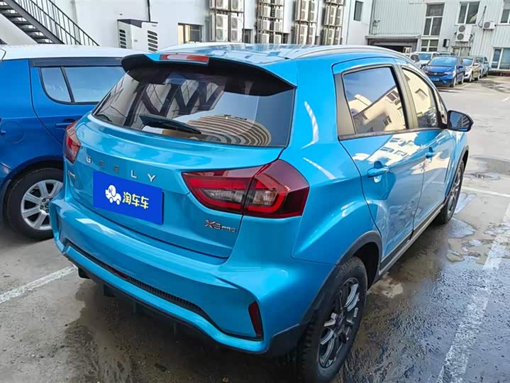 Фото 3 - Geely Vision X3