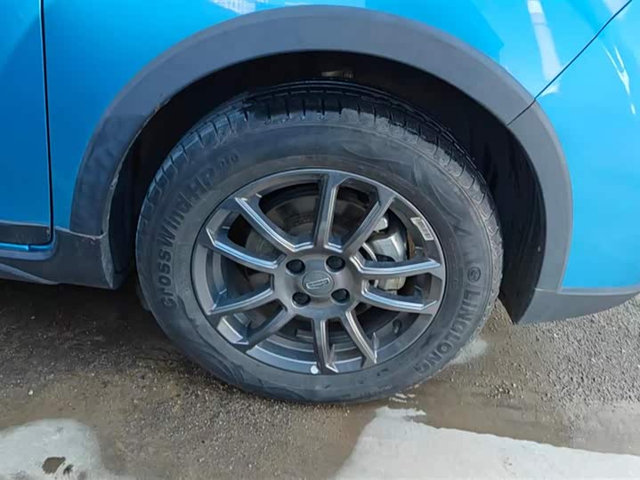 Фото 6 - Geely Vision X3