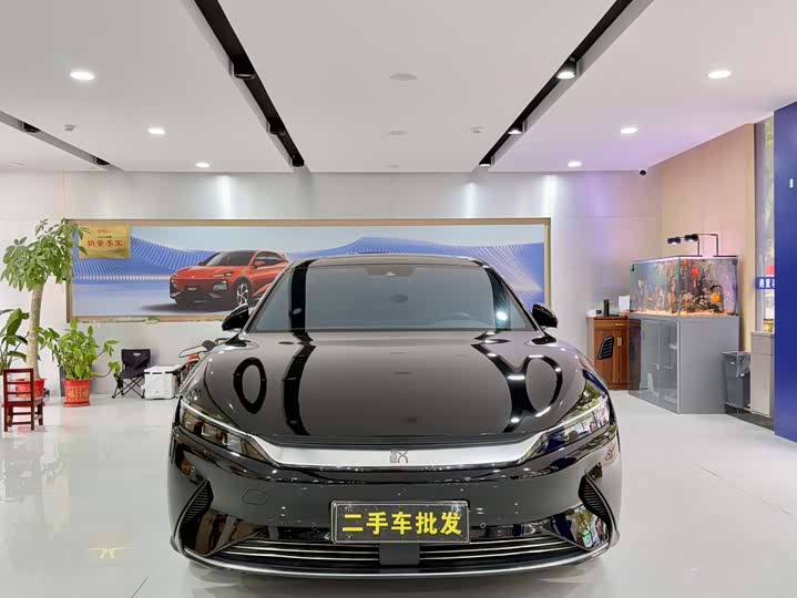 Фото 2 - BYD Han