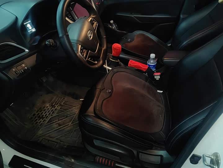 Фото 9 - Hyundai Verna