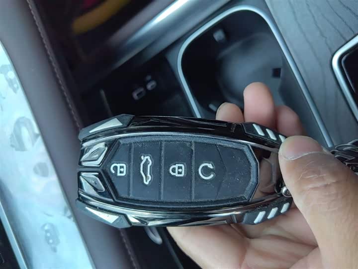 Фото 9 - Chery Tiggo 8 Pro