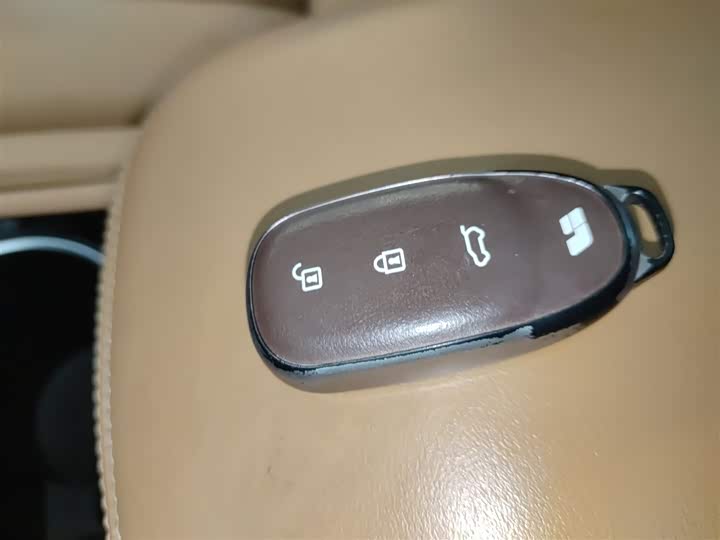 Фото 9 - LiXiang One