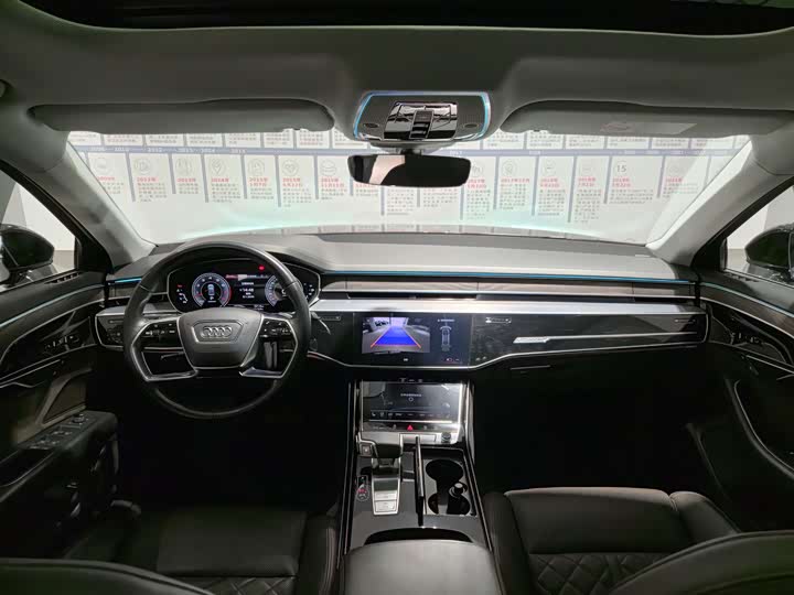 Фото 6 - Audi A8
