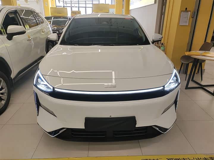 Фото 3 - Geely Galaxy L6