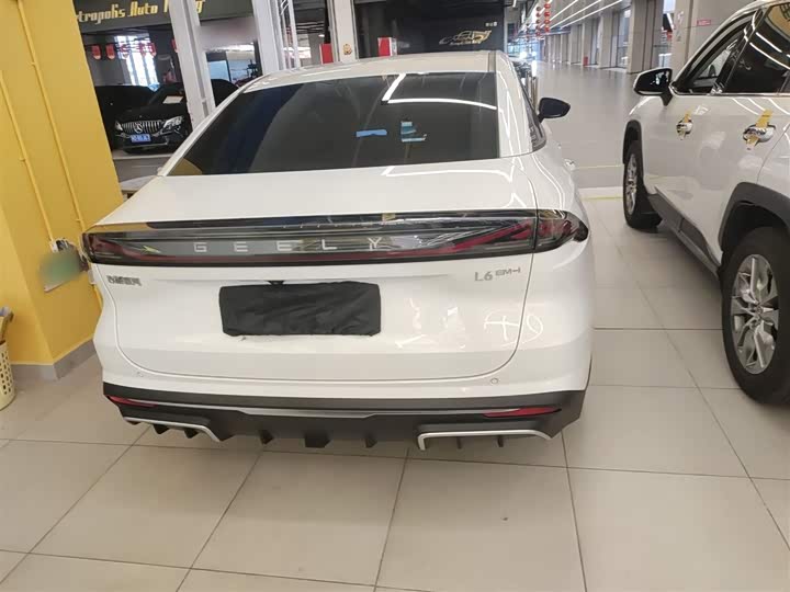 Фото 6 - Geely Galaxy L6