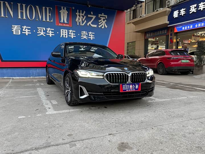 Фото 3 - BMW 5 Series