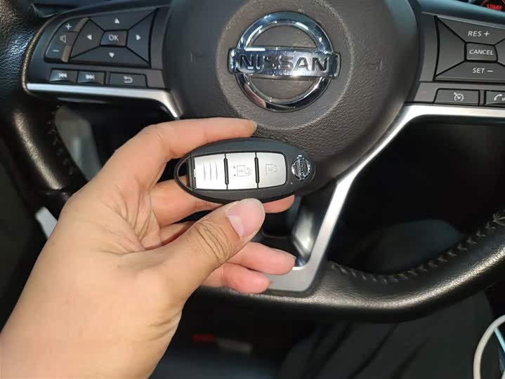 Фото 9 - Nissan X-Trail