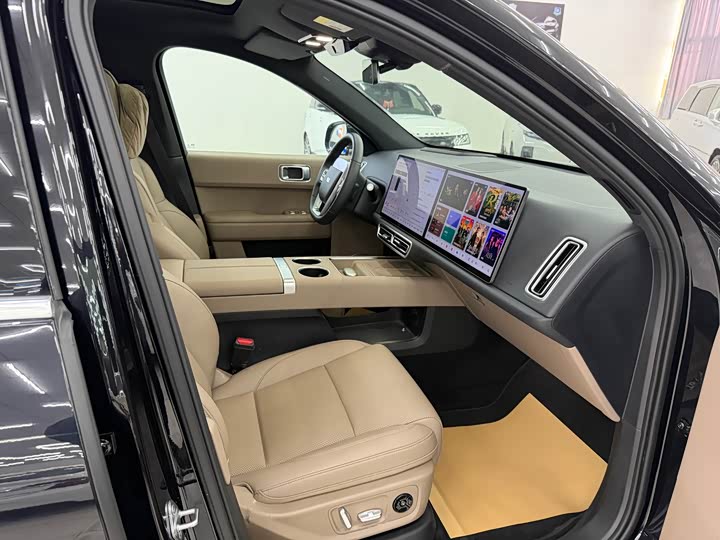 Фото 7 - LiXiang L6