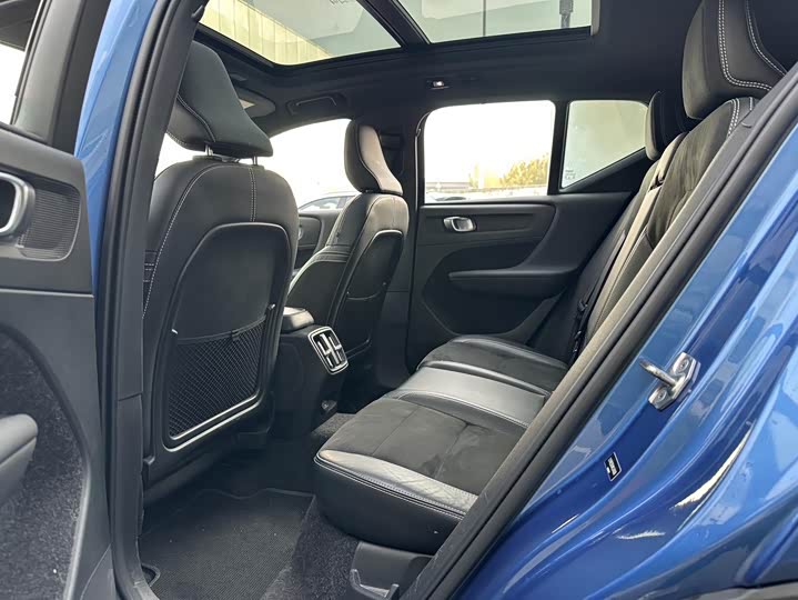 Фото 6 - Volvo XC40 EV