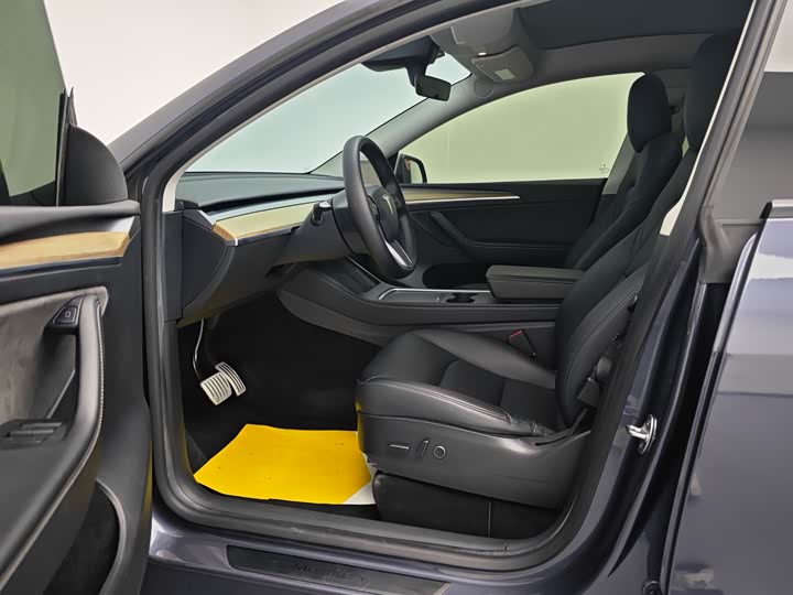 Фото 8 - Tesla Model Y