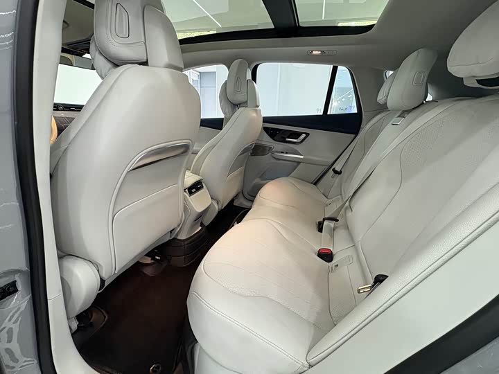 Фото 5 - Mercedes-Benz EQE SUV