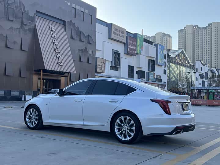 Фото 2 - Cadillac CT5