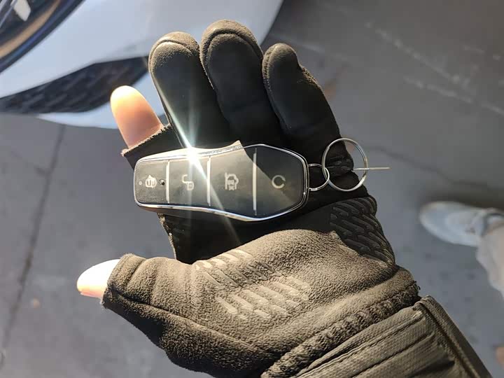 Фото 9 - BYD Qin L