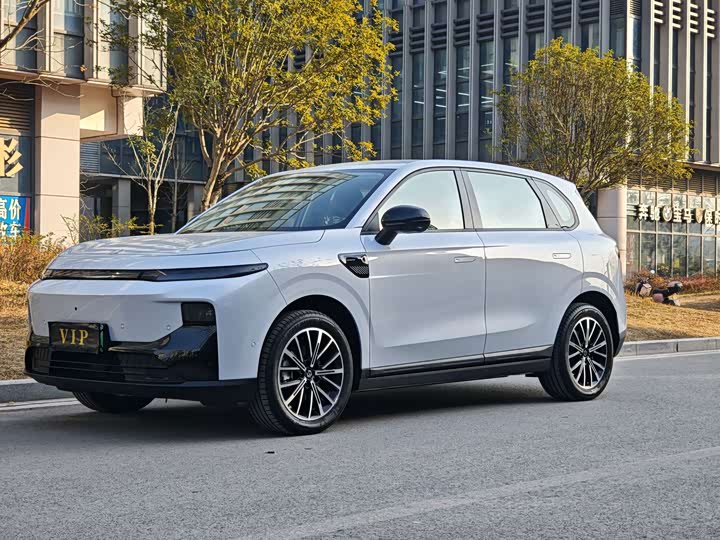 Фото 1 - Leapmotor B10