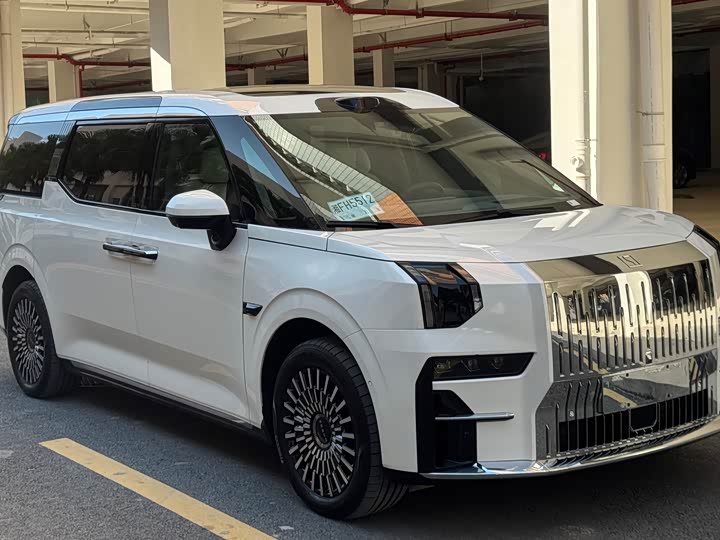 Фото 3 - Zeekr 009