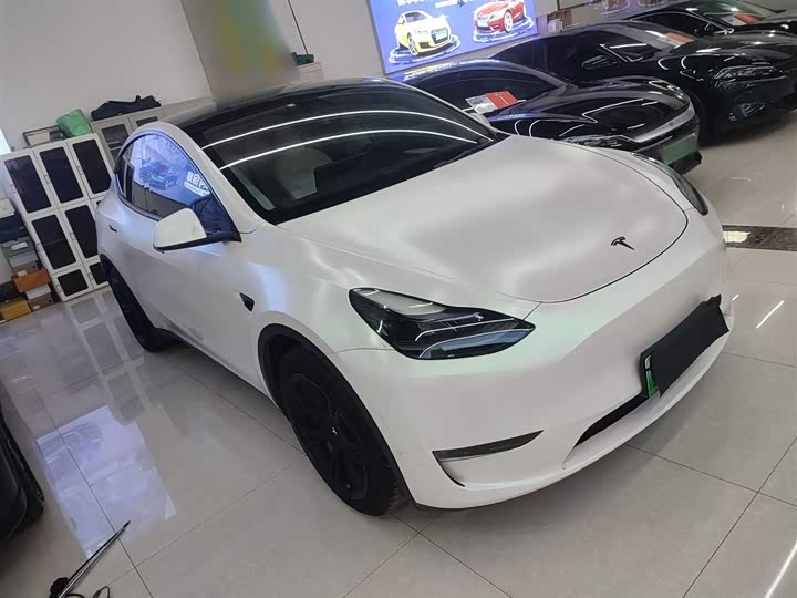 Фото 4 - Tesla Model Y