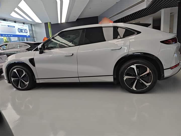 Фото 5 - BYD Song L