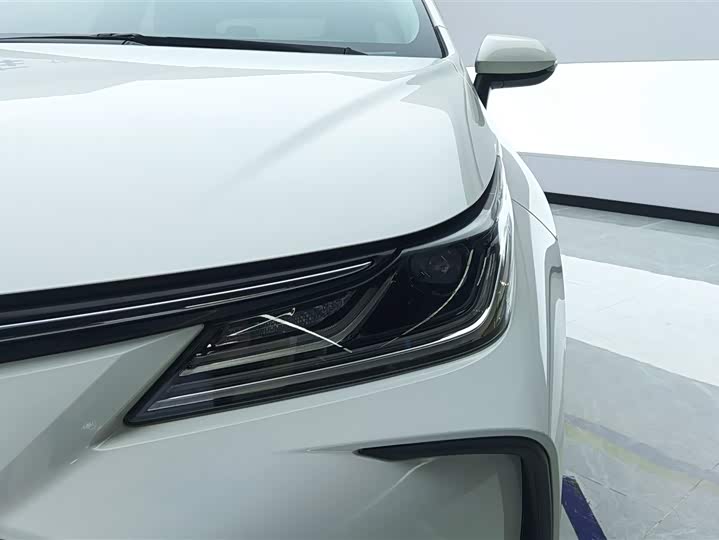 Фото 5 - Toyota Corolla