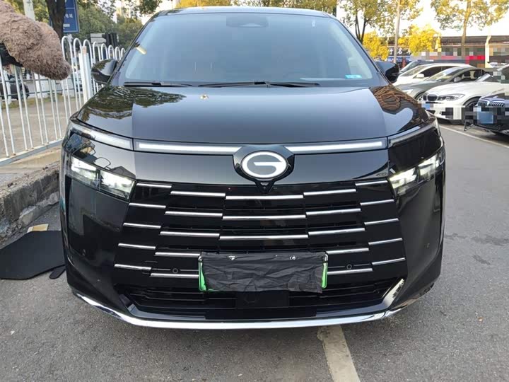 Фото 3 - GAC Trumpchi E8