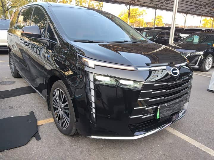 Фото 4 - GAC Trumpchi E8