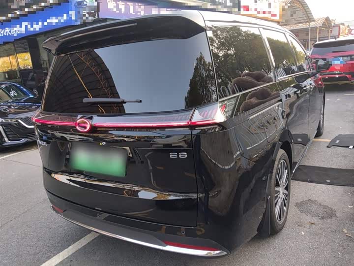 Фото 7 - GAC Trumpchi E8