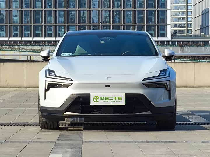 Фото 2 - Polestar 4