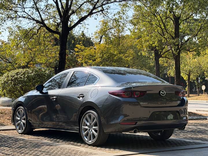 Фото 5 - Mazda 3 (Axela)